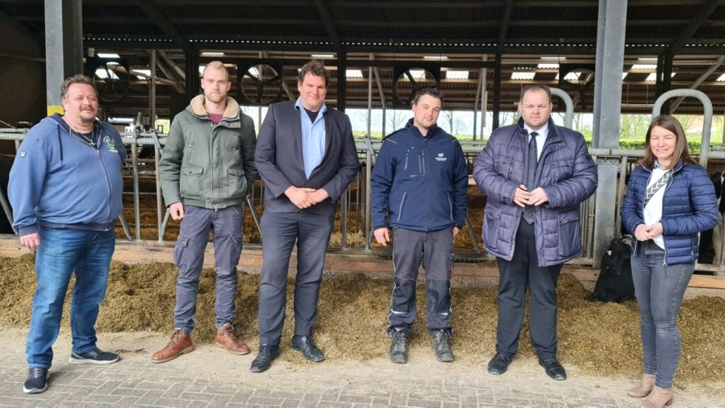 Engin Eroglu, MdEP besucht Landwirtschaftsbetrieb Böckenhoff in Dorsten (NRW)
